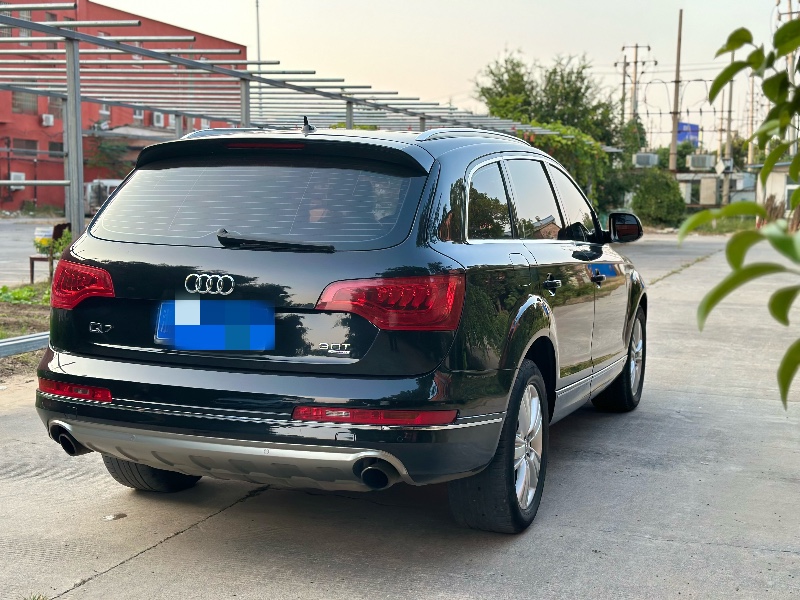 鄭州12年奧迪Q75
