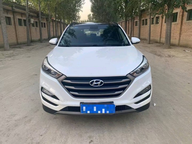 保定17年现代途胜1