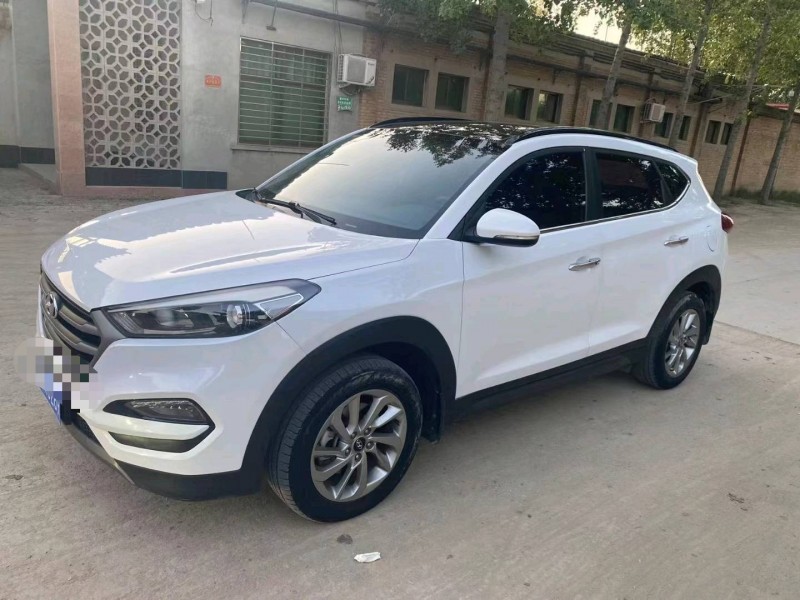 保定17年现代途胜2