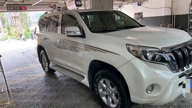 邯郸14年丰田普拉多8