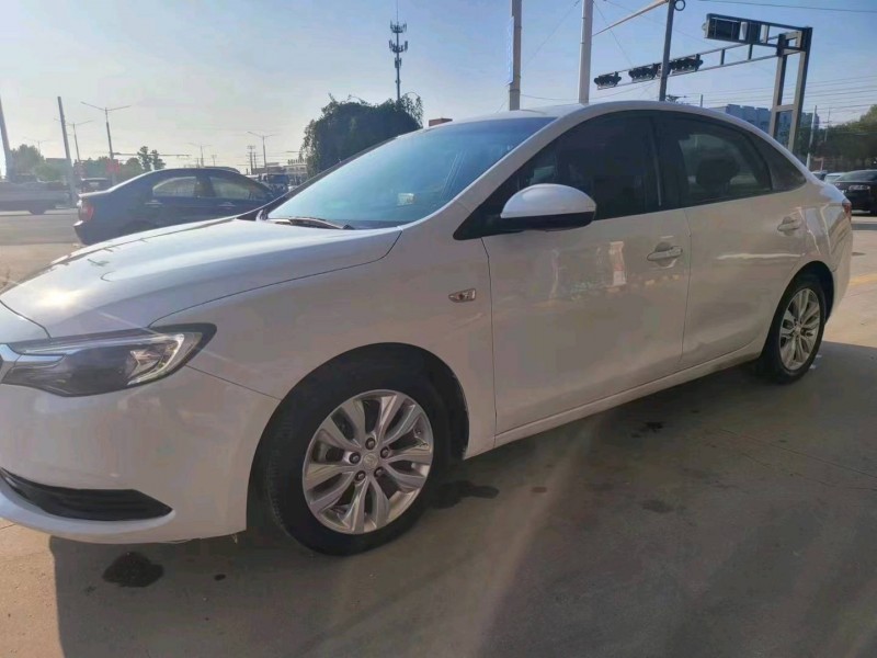 保定19年别克英朗7