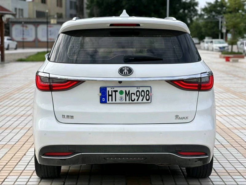 汕头18年比亚迪宋9