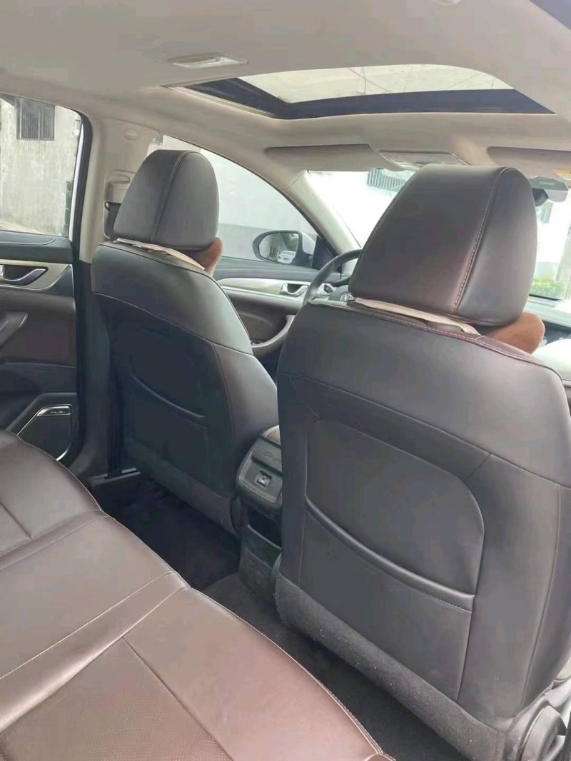 枣庄18年长安汽车逸动2