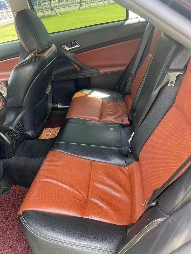 邯郸15年丰田锐志5