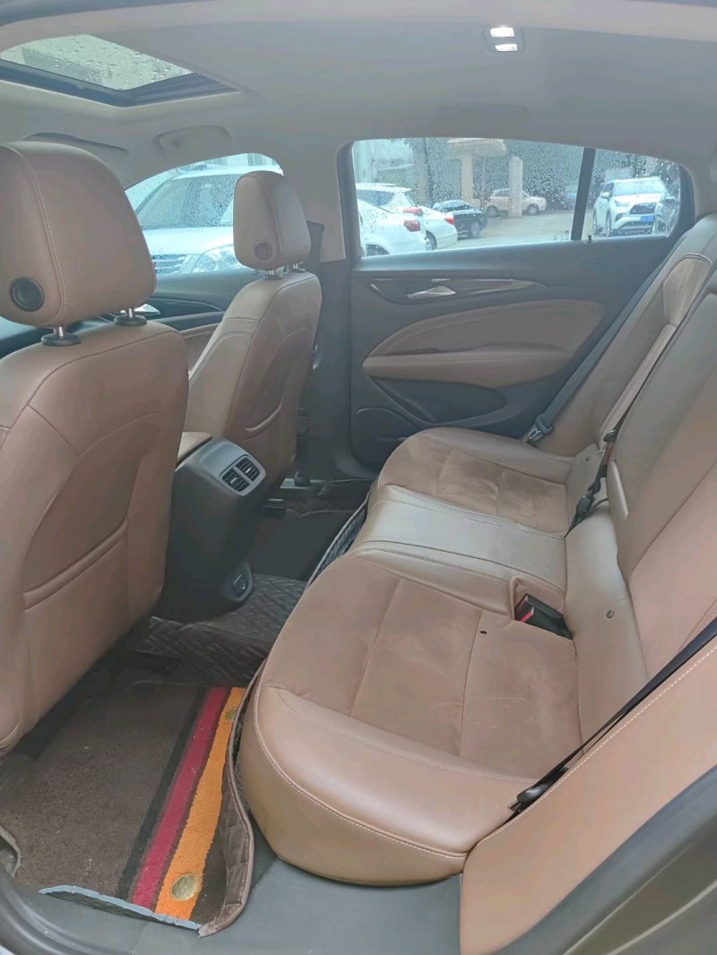 广州20年别克君威5