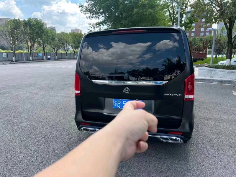 重庆19年奔驰V6