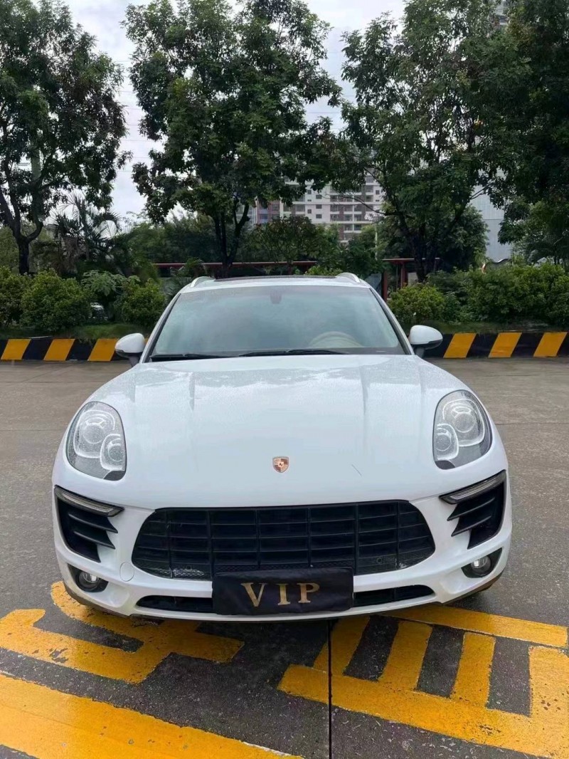邯郸15年保时捷Macan1
