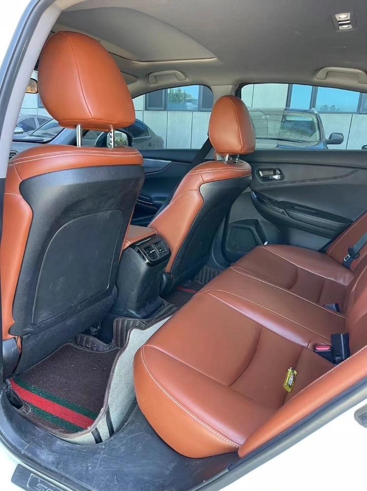 济南17年本田思铂睿4