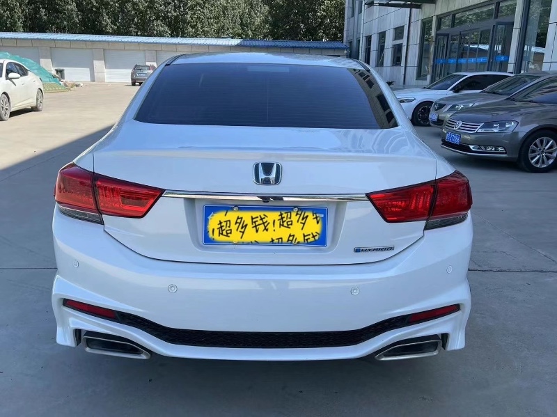 济南17年本田思铂睿7