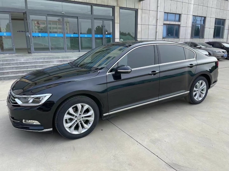 济南19年大众迈腾2