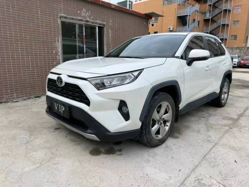珠海20年丰田RAV4荣放2