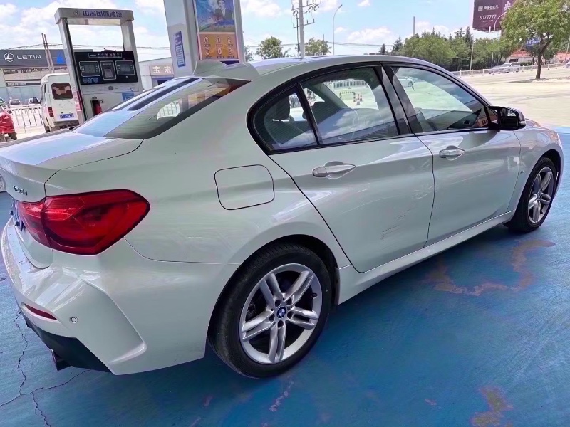 济南22年宝马1系7