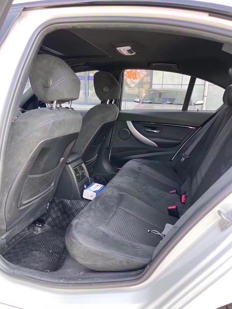 济南17年宝马3系8