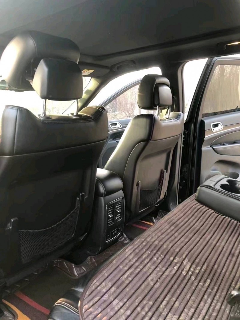 枣庄14年Jeep大切诺基6