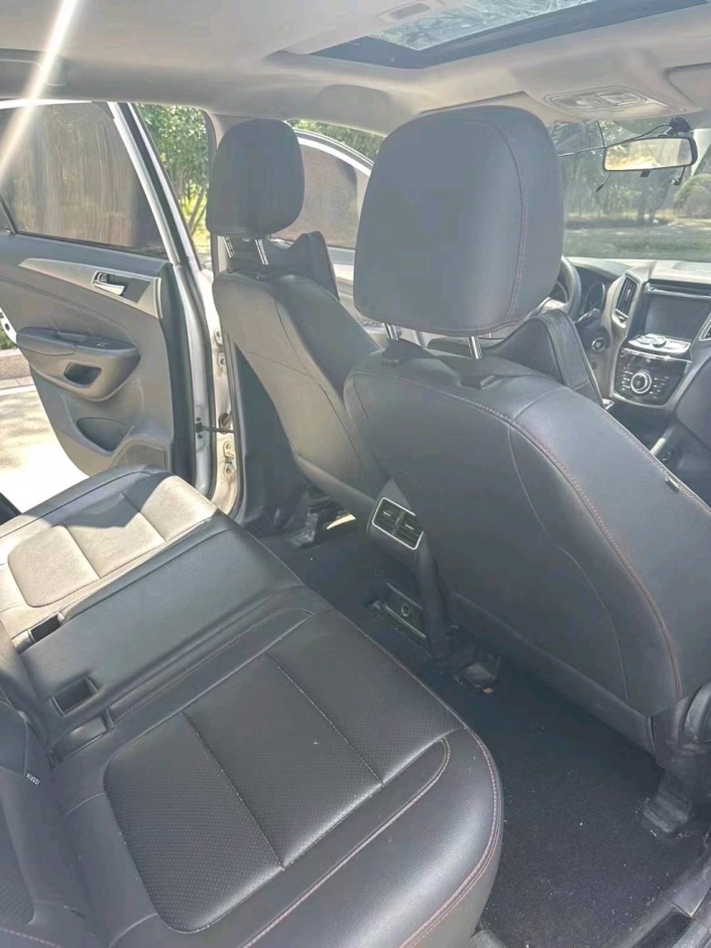 枣庄17年长安汽车CS755