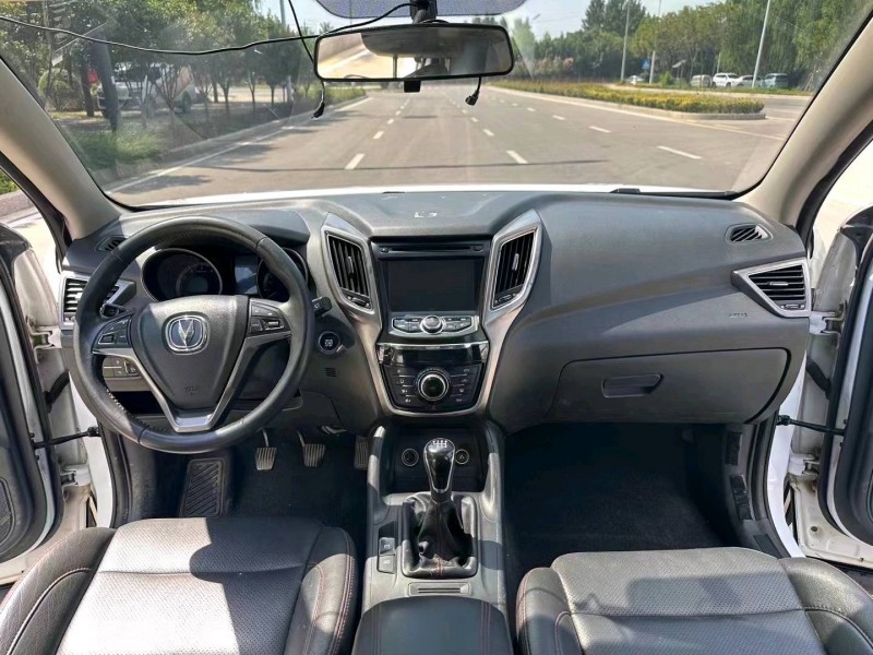 枣庄17年长安汽车CS756