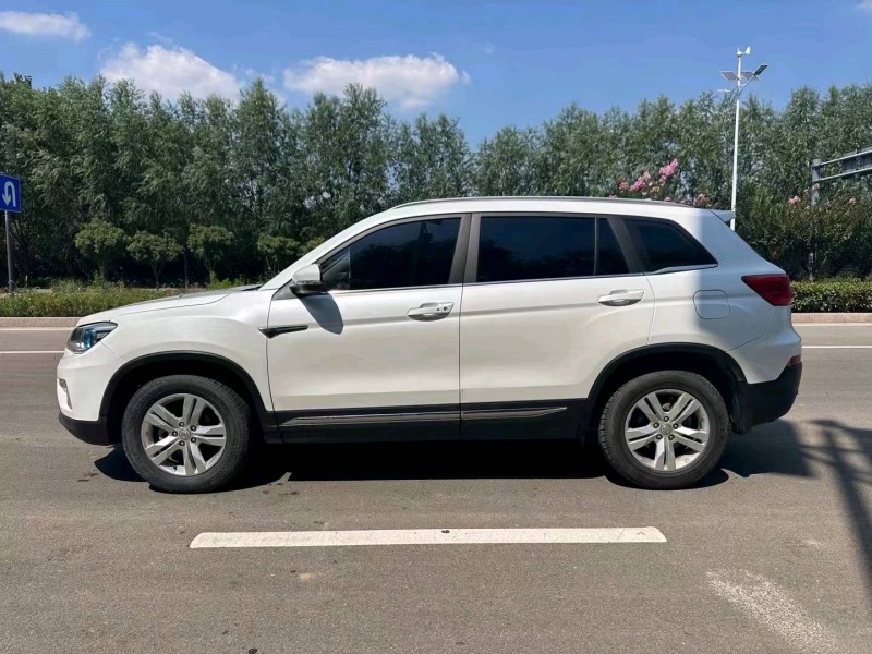 枣庄17年长安汽车CS757