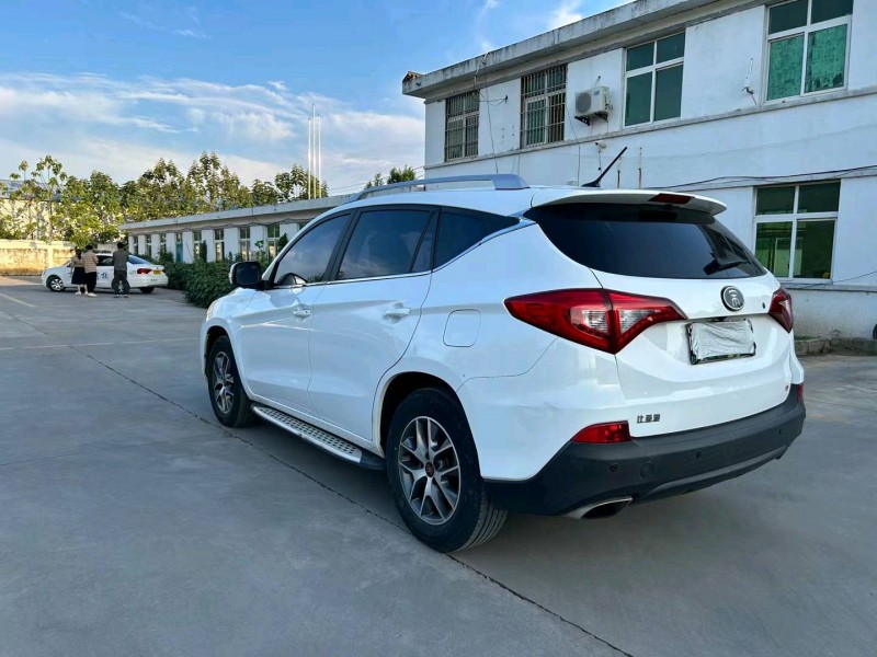 徐州18年比亚迪宋7