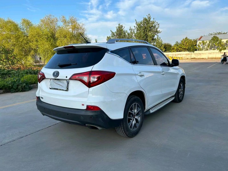 徐州18年比亚迪宋8