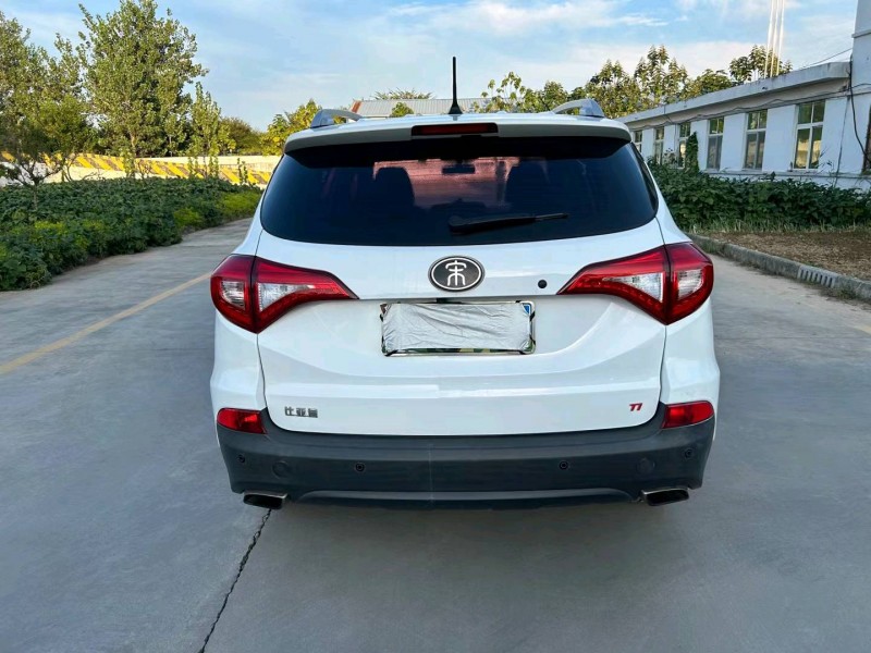 徐州18年比亚迪宋9