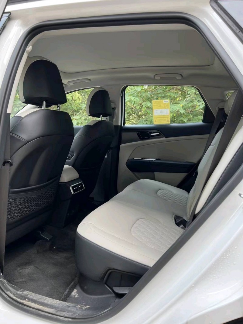 邯郸23年起亚狮铂5