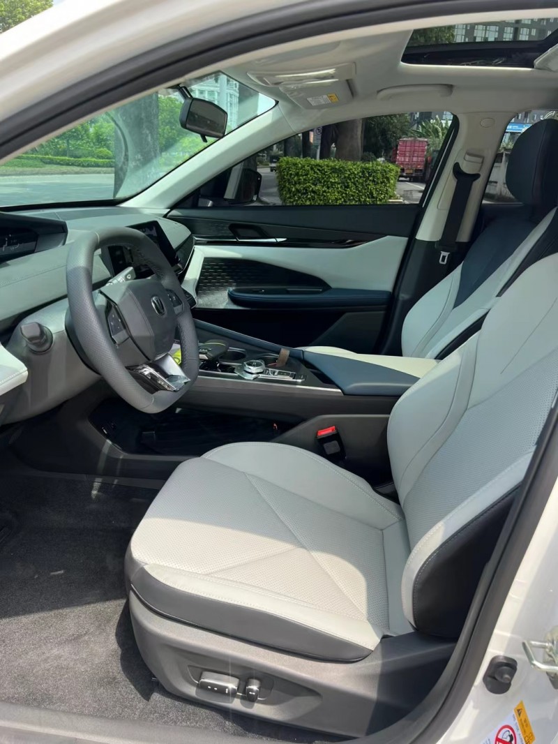 东莞23年长安汽车UNI-V4