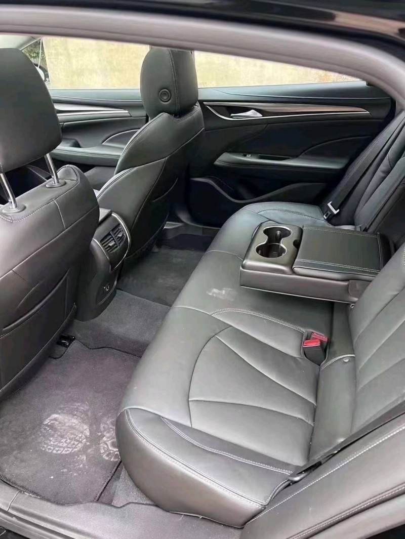 邯郸23年别克君越5