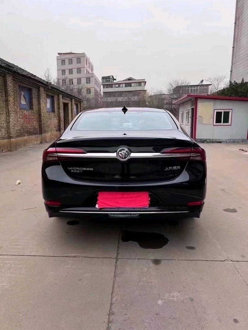 邯郸23年别克君越8