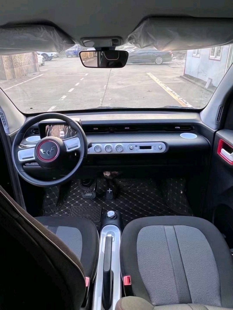 邯鄲23年五菱汽車宏光MINI EV6