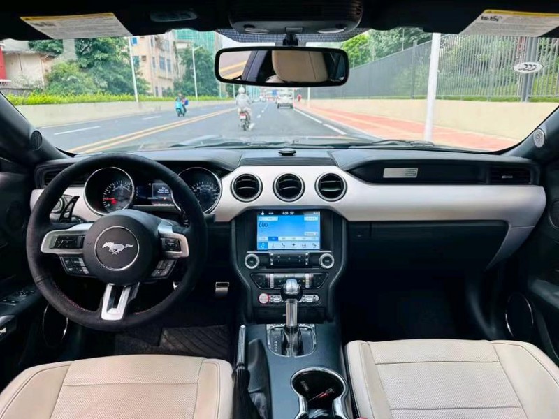 东莞16年福特野马4