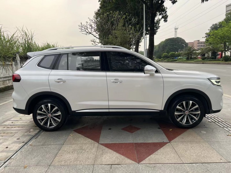 东莞21年荣威RX59