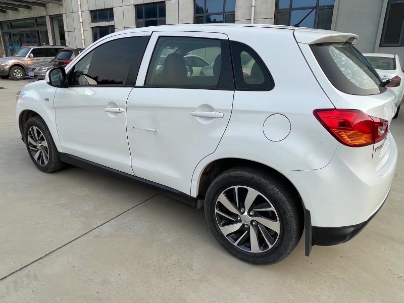 济南17年三菱劲炫7