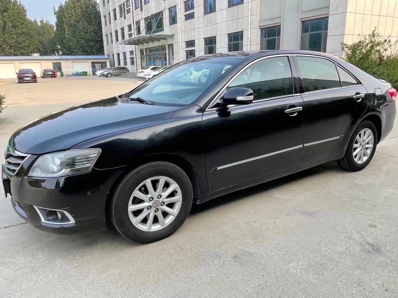 济南14年丰田凯美瑞5