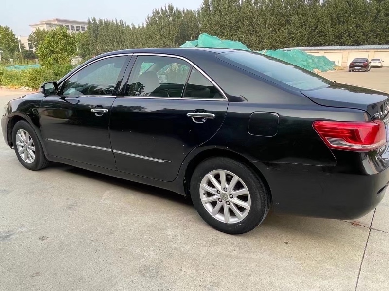 济南14年丰田凯美瑞6