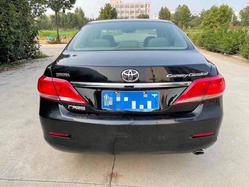 济南14年丰田凯美瑞9