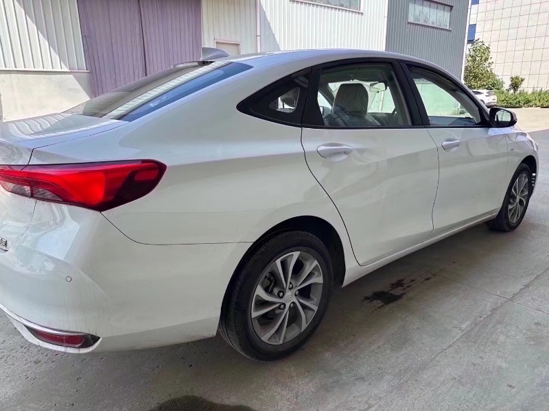 济南22年别克威朗7