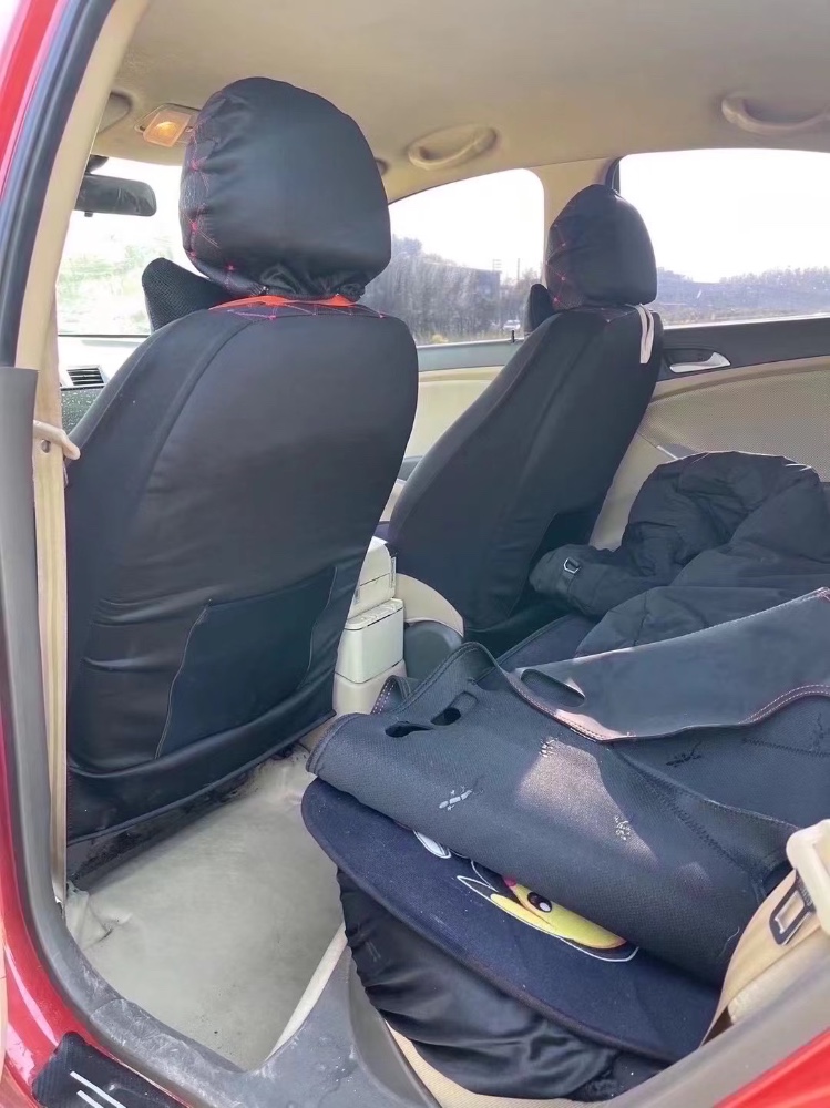 济南13年现代瑞纳5