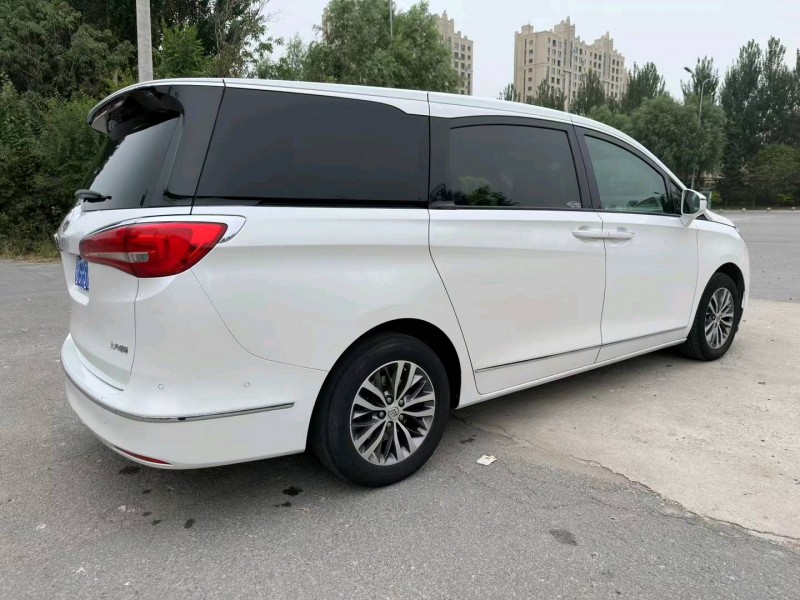 沈阳17年别克GL85