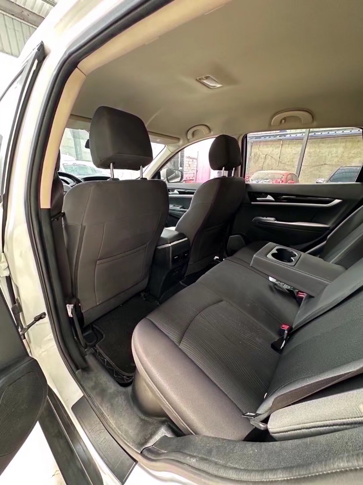 济南16年东风AX7pro7