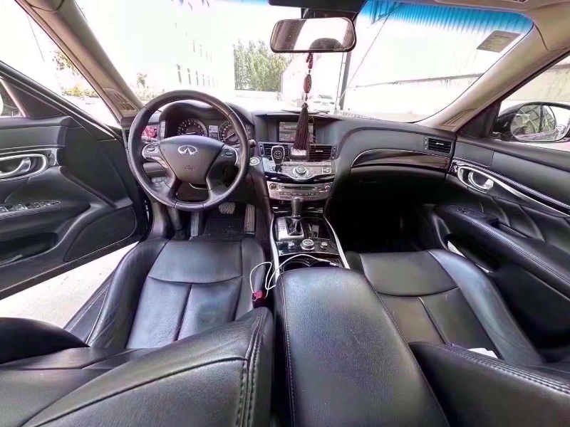 济南16年英菲尼迪Q703