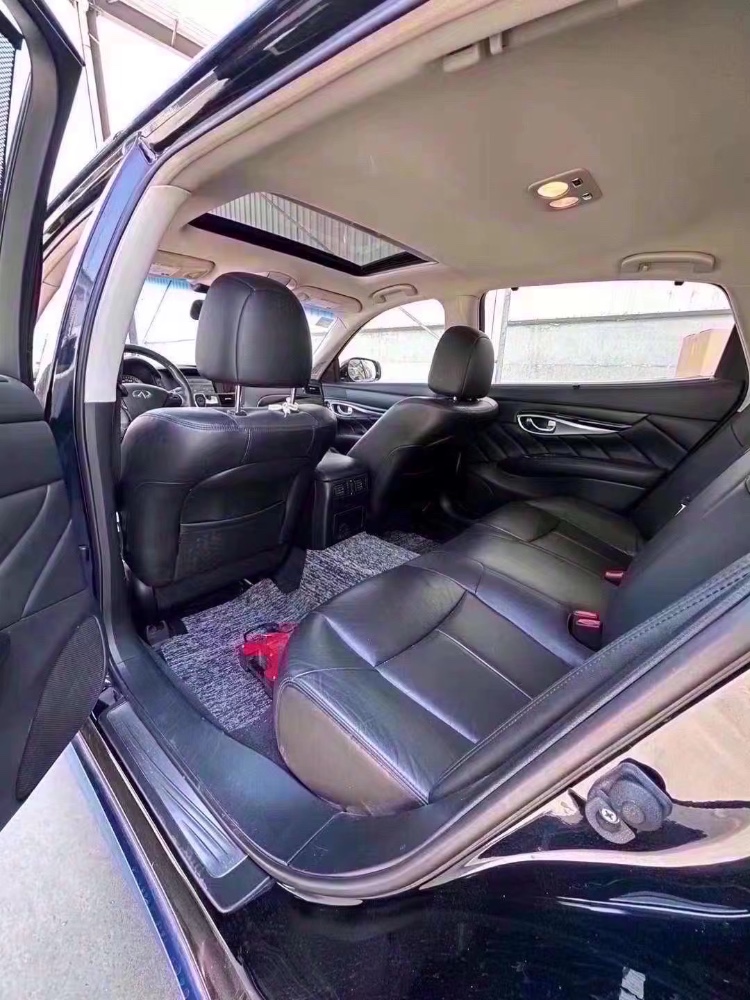 济南16年英菲尼迪Q704