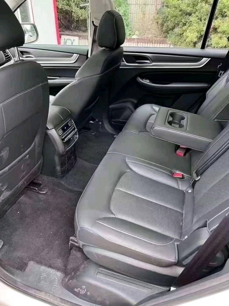 邯郸23年荣威RX85