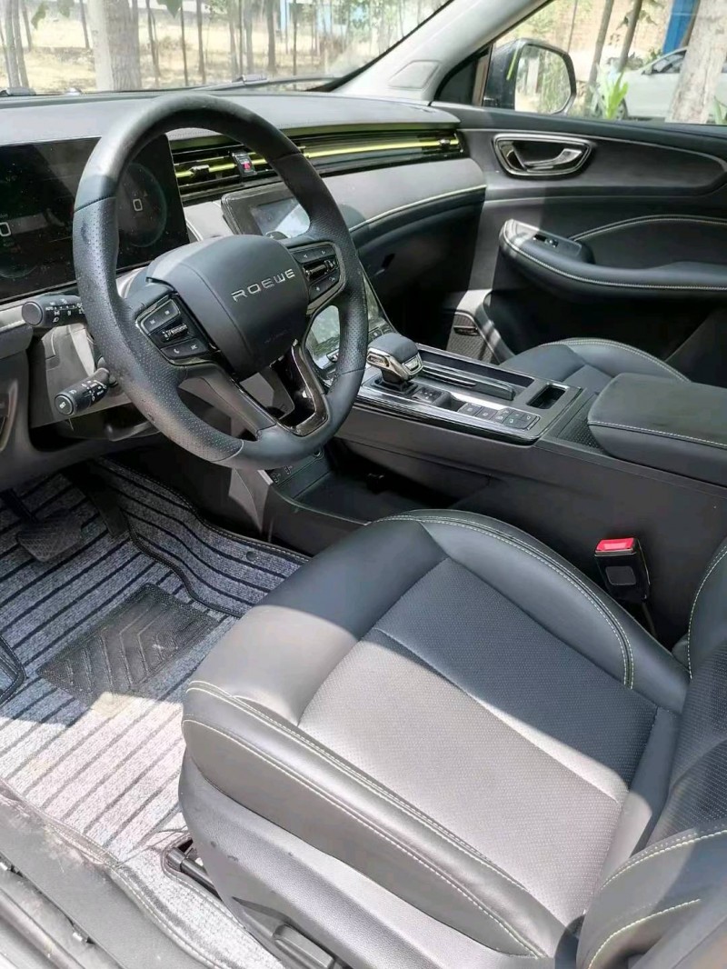 邯郸23年荣威RX55