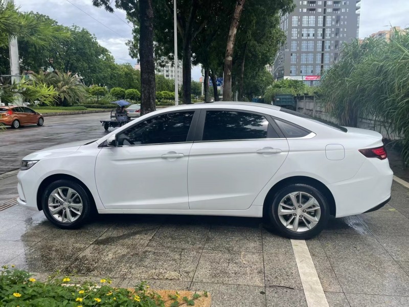 东莞21年吉利帝豪7