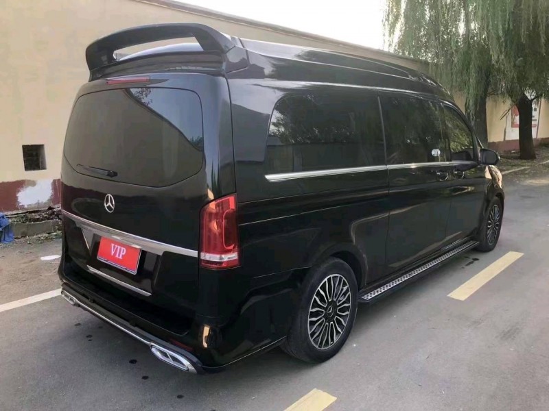 济南18年奔驰威霆2