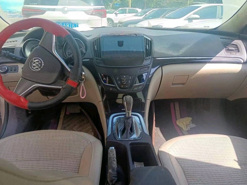 东营14年别克君威8