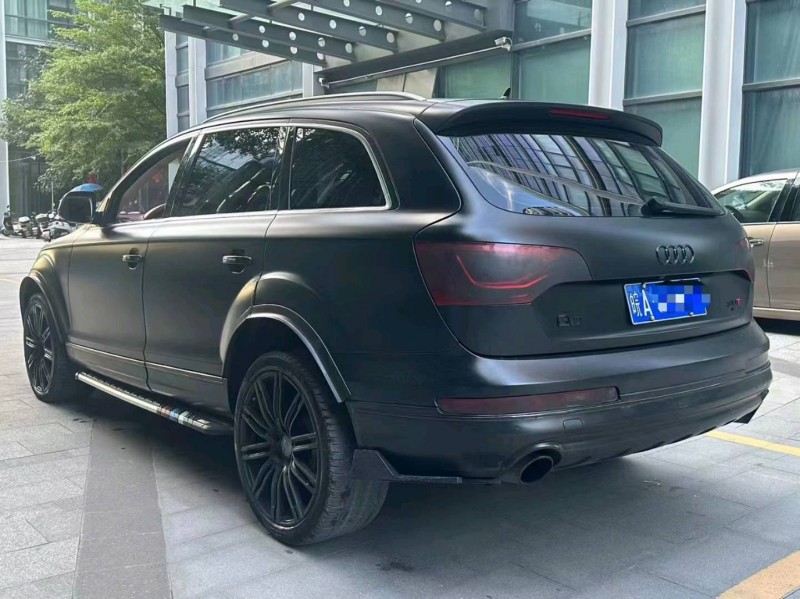 广州12年奥迪Q77