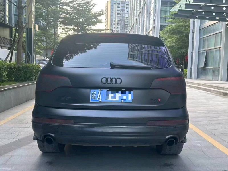 广州12年奥迪Q79