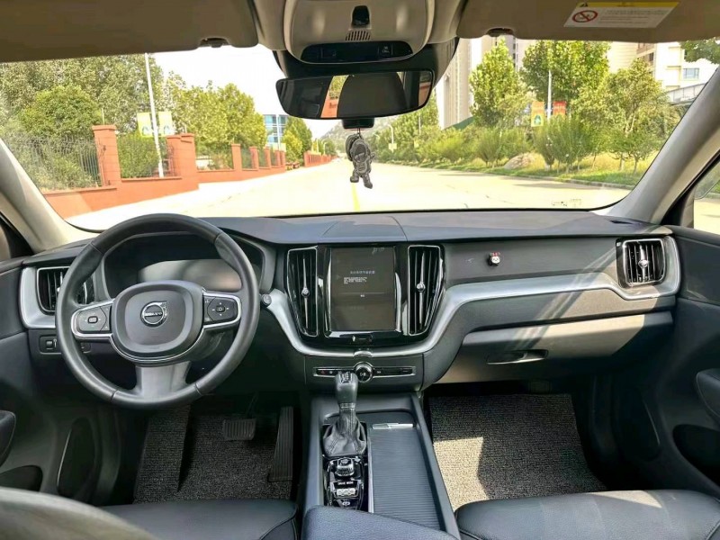 枣庄19年沃尔沃XC606