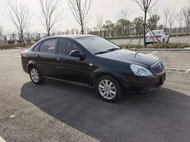 徐州13年别克凯越3